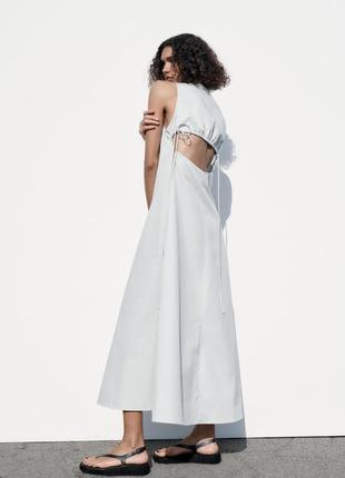 Сукня середньої довжини з вирізом3 фото