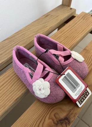 Дитячі туфлі для дівчинки рожеві тапочки хатнє взуття2 фото