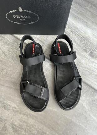 Чоловічі сандалі prada
