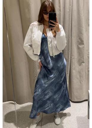 Сукня в білизняному стилі zara з принтом під джинс2 фото