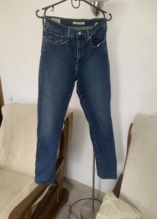 Стрейчевые джинсы