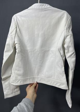 Курточка эко кожа для девочка 134 см6 фото