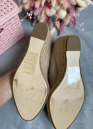 Лаковые кожаные туфли  танкетка в стиле zara clarks9 фото