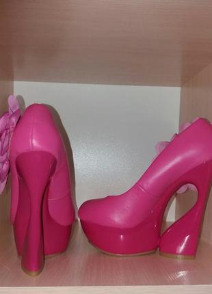Эксклюзивные розовые туфельки2 фото