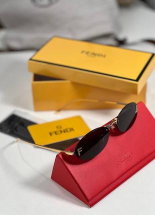 Очки солнцезащитные женские брендовые