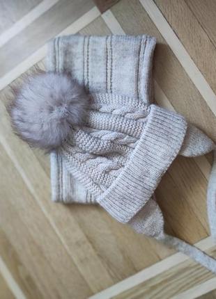 Вязаный комплект зимний шапочка с пампоном енот и шарф3 фото