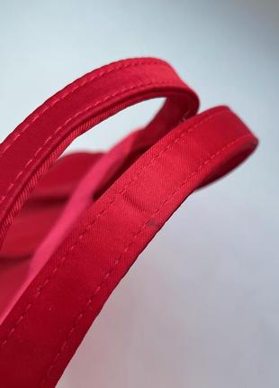 Красива червона сумка lancome оригінал атласна, клатч, сатинова8 фото