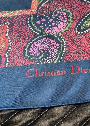 Платок бренда   christian dior.8 фото