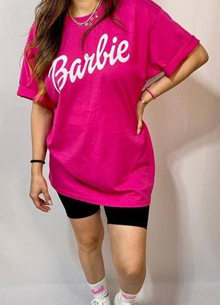 Тренд barbie яркая розовая футболка оверсайз с принтом надписью барби двухнитка4 фото