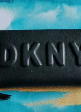 Новый большой кожаный кошелек известного фешн бренда (donna karan new york) с логотипом dkny.1 фото