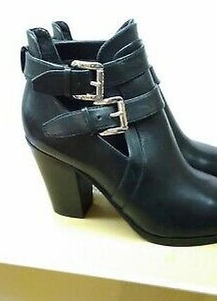 michael kors walden boots