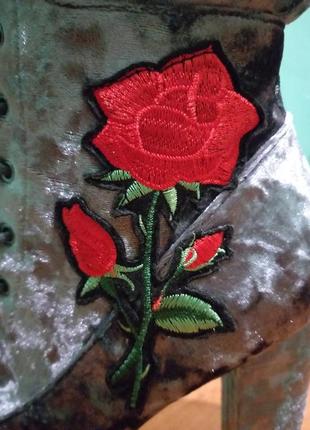 Сірі вельветові чобітки, черевики, дизайнерські ботильйони з вишивкою, трояндою4 фото