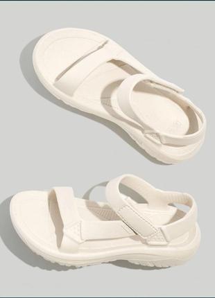 Teva hurricane water sandals сандали туристические спортивние сандали трекинговие