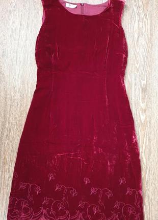 Нарядное велюровое платье бордовое1 фото