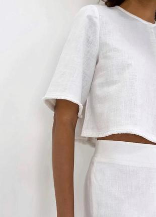 Льняной молочно-белый костюм: блуза с длинной юбкой2 фото