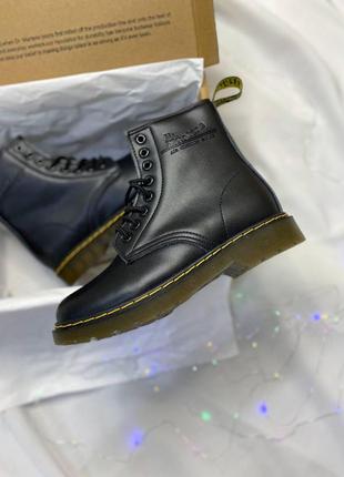 Женские ботинки dr. martens  доктор мартинс