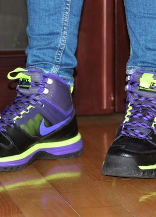 Черевики зимові nike wmns dual fusion hills mid ch