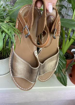 🔥шикарные босоножки от известного и качественного clarks