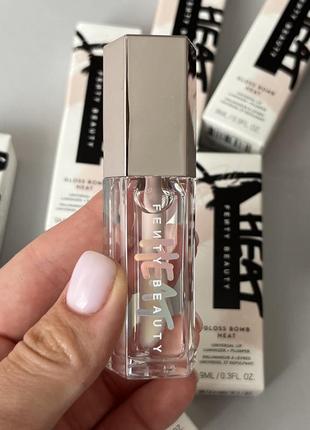 Блиск - плампер для губ fenty beauty by rihanna gloss bomb heat universal lip luminizer, 07 glass slipper heat