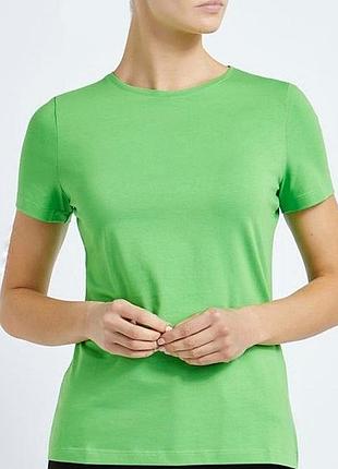 Еластична зелена жіноча футболка з бавовни з круглим вирізом
