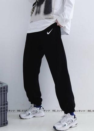 Спортивные штаны с лого nike