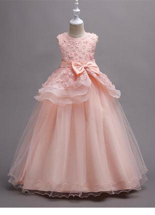 Праздничное, нарядное, платье с аппликацией, светло-кораллового цвета, р. 120-130 см.