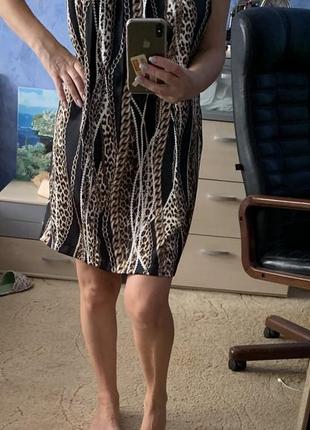 Платье в леопардовый принт в м размере3 фото