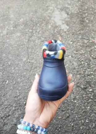 Дитячі чуні чобітки синього кольру для хлопчика, зимове осіннє вуличне взуття дешеве взуття, калоші3 фото
