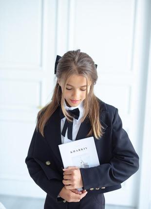Шкільна форма для дівчинки, костюм-двійка дитячий підлітковий двобортний піджак спідниця чорна4 фото