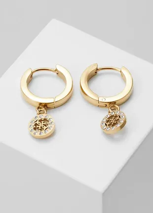 Сережки guess