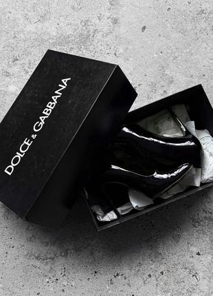 Dolce&amp;gabbana women's black premium asymmerical patent leather high heels женские, люксовые туфли3 фото