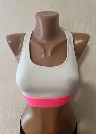 Топ спортивний