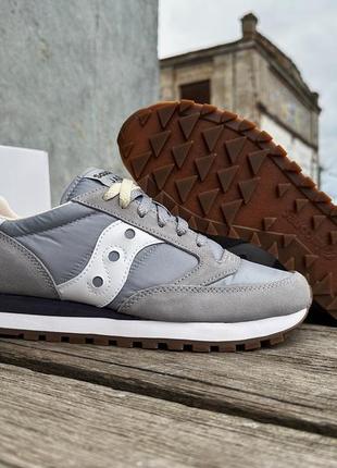 Мужские оригинальные кроссовки saucony jazz original 2044-664s grey white серые2 фото