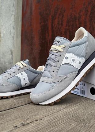 Мужские оригинальные кроссовки saucony jazz original 2044-664s grey white серые10 фото