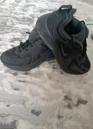 Кросівки унісекс