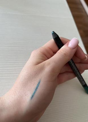 Стойкий карандаш для глаз