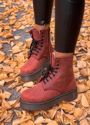 Шикарные бордовые ботинки dr. martens на меху2 фото