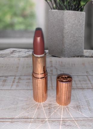 Charlotte tilbury matte revolution pillow talk medium 2 помада матова2 фото