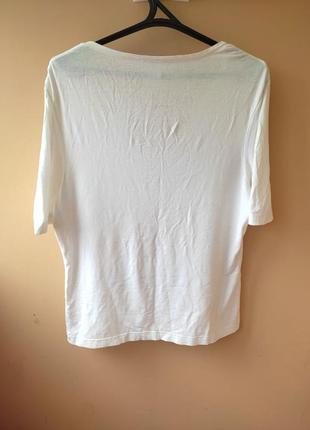 Мягкая котоновая футболка с абстактным цветочным принтом2 фото