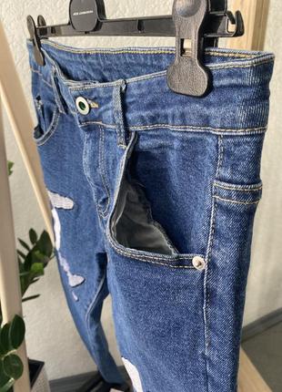 Новые мужские джинсы с вышивкой l. v. ☘️4 фото