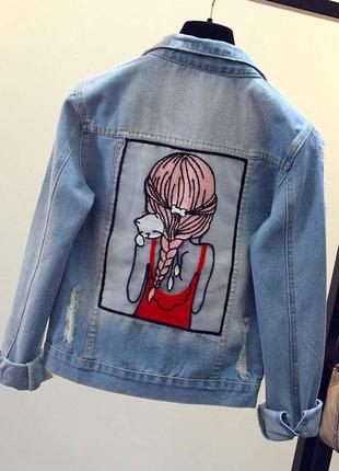 Стильна джинсова куртка з малюнком3 фото