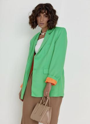 Женский пиджак с цветной подкладкой7 фото