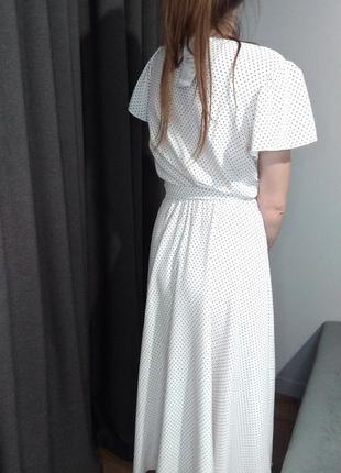 Шикарна літня біла сукня в чорний горох5 фото