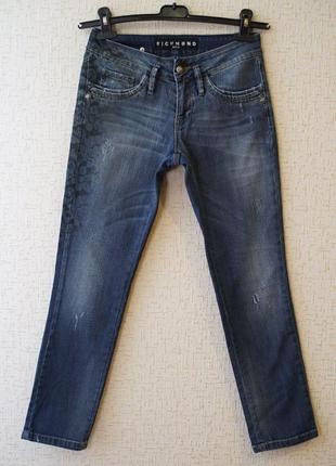 Укороченные джинсы стрижутmond denim (италия), синего цвета.4 фото