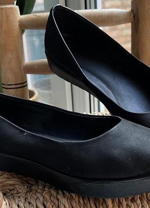 Черевички 38 р вагабонд