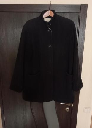 Пальто шерстяное