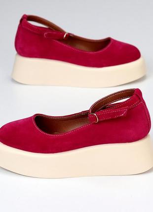 Натуральные замшевые туфли цвета фуксии на высокой светло - бежевой подошве6 фото