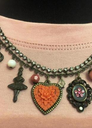 Английский ювелирный комплект с эмалью и стразами в розовых тонах: колье и перстень