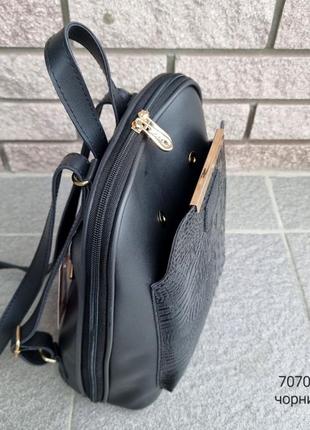 Женская очень хорошая сумка-рюкзак из эко кожи черная8 фото