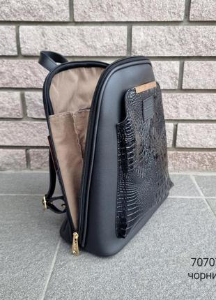Женская очень хорошая сумка-рюкзак из эко кожи черная9 фото
